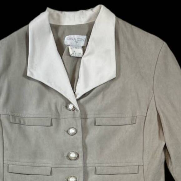 Casual Corner Olive Color Pant Suit | Size 10 - Picture 4 of 6